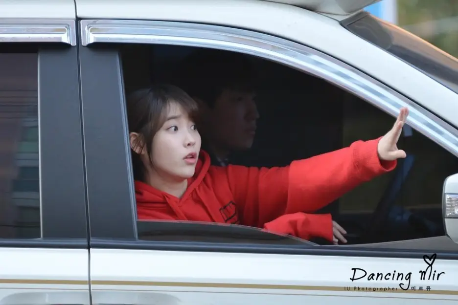 아이유 직찍 :: 130331 인기가요 퇴근 by 춤추는미르