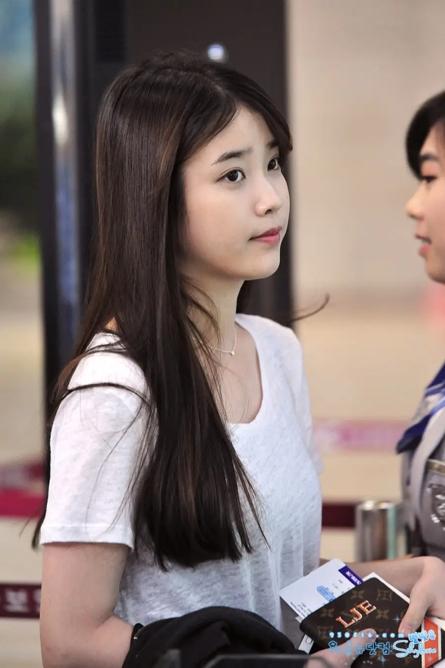 아이유(IU) 직찍 :: 130521 김포공항 출국 by 별빛유