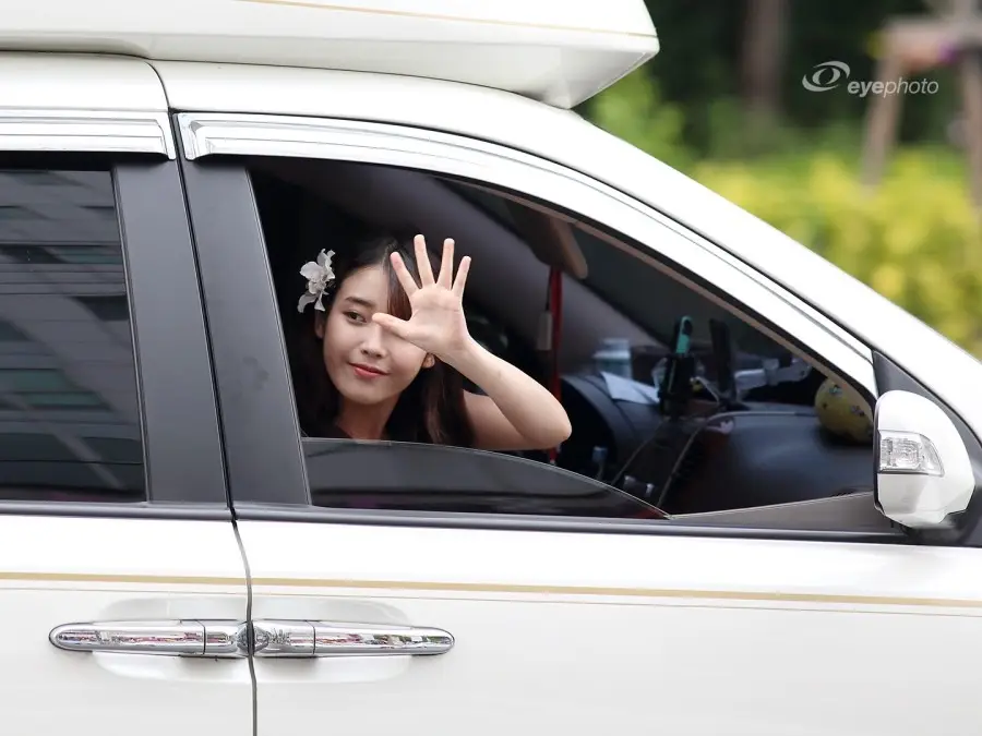 아이유(IU) 직찍 :: 130526 인기가요 퇴근길 by eyephoto, 연꽃연단, 버칼리