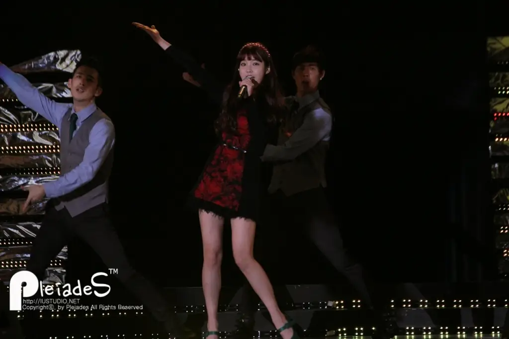 아이유 직찍 :: 121026 부산불꽃축제 현대자동차 The Brilliant Concert