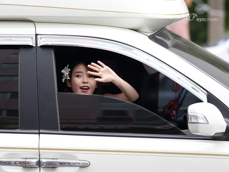 아이유(IU) 직찍 :: 130526 인기가요 퇴근길 by eyephoto, 연꽃연단, 버칼리