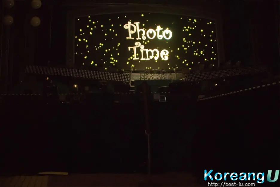 120923 아이유 앵콜콘서트 포토타임 미공개 직찍 By KoreangU