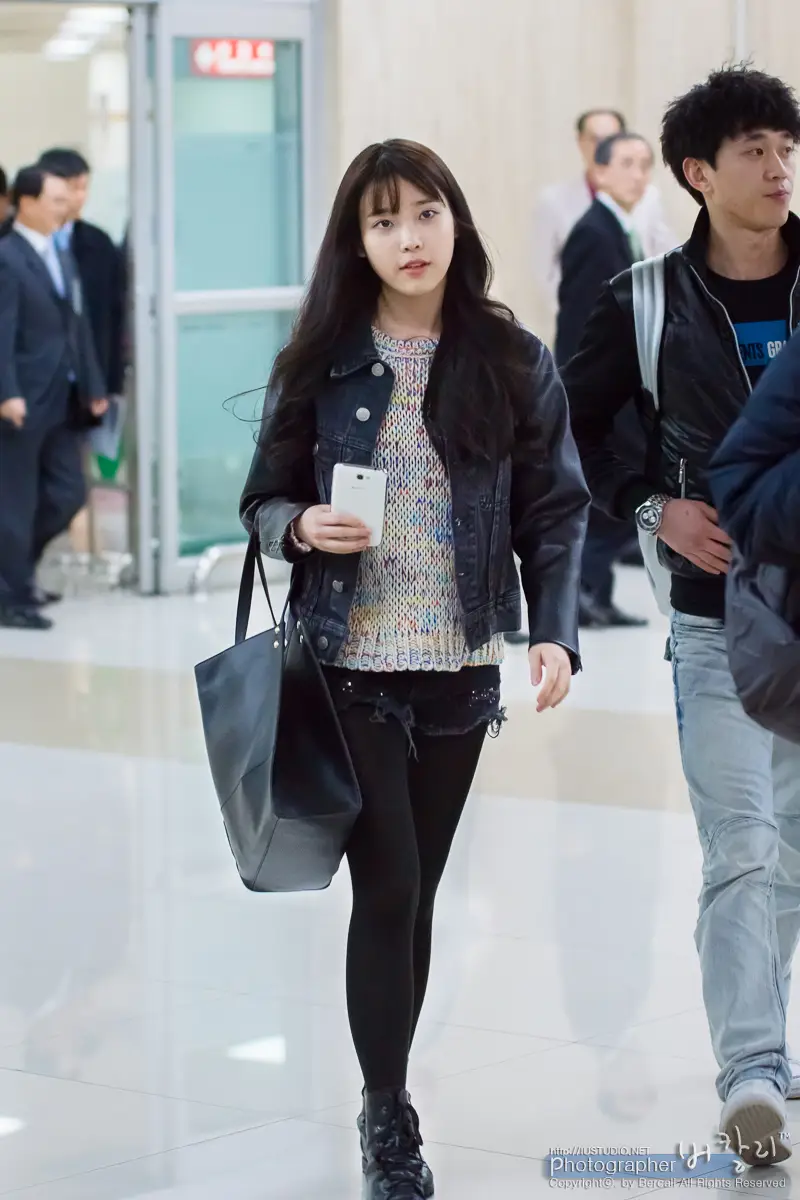 아이유 직찍 @ 130201 김포공항 입국 by 버칼리