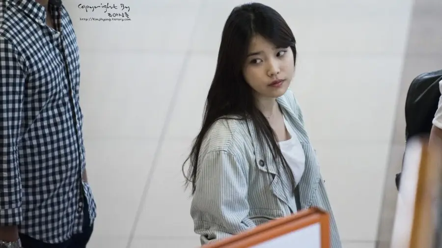 아이유 직찍 :: 130531 김포공항 출국 일본 나고야행 by 쭈아삼촌