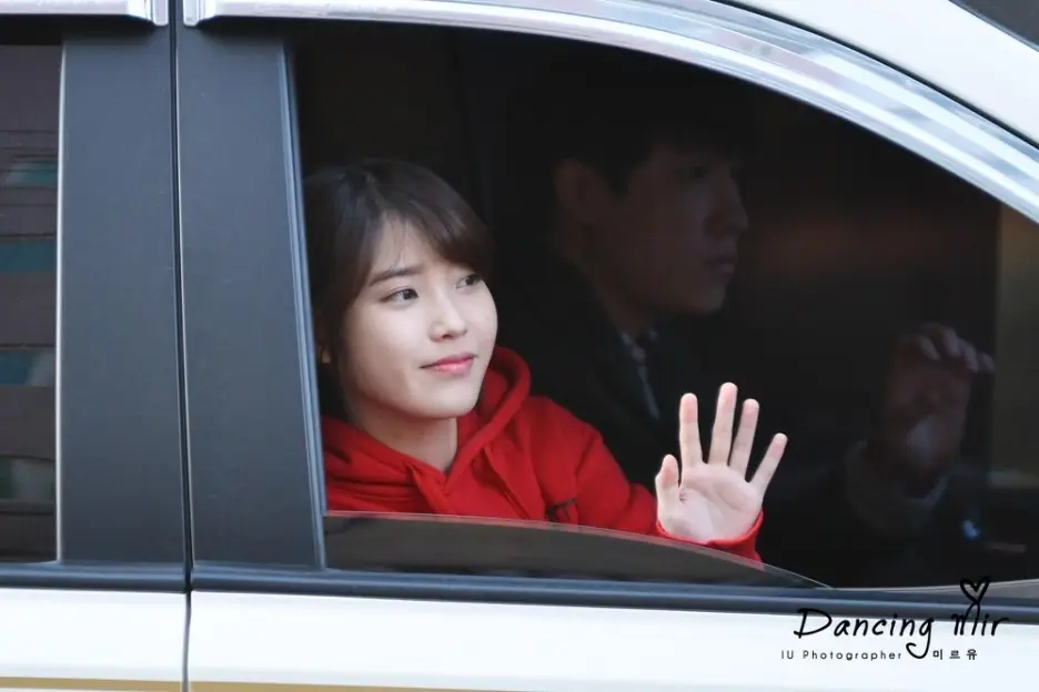 아이유 직찍 :: 130331 인기가요 퇴근 by 춤추는미르