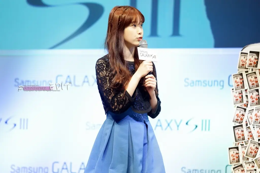 121214 갤럭시s3 팬미팅 아이유 직찍 Photo by EDIT