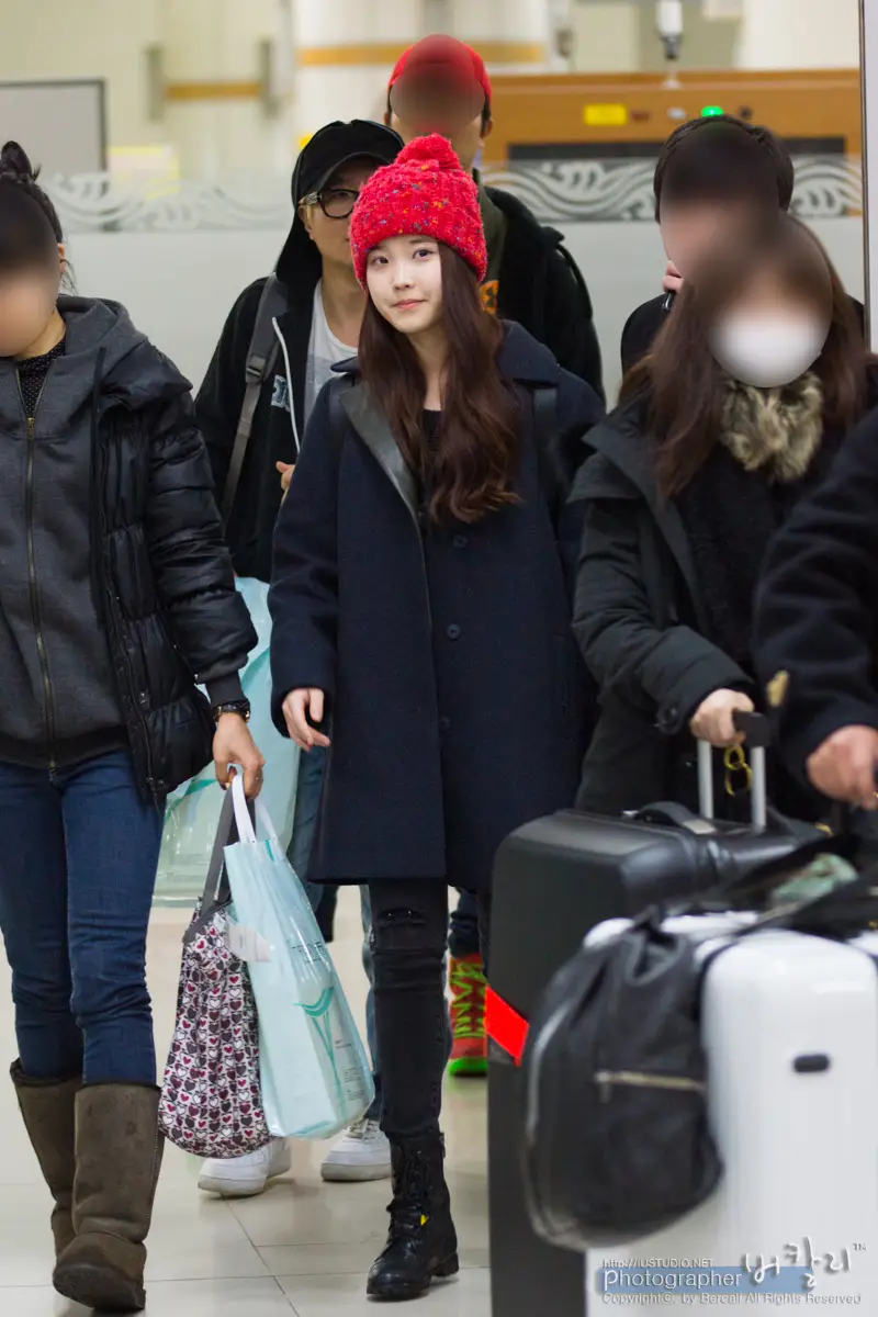 아이유 직찍 @ 130112 김포공항 입국 by 버칼리