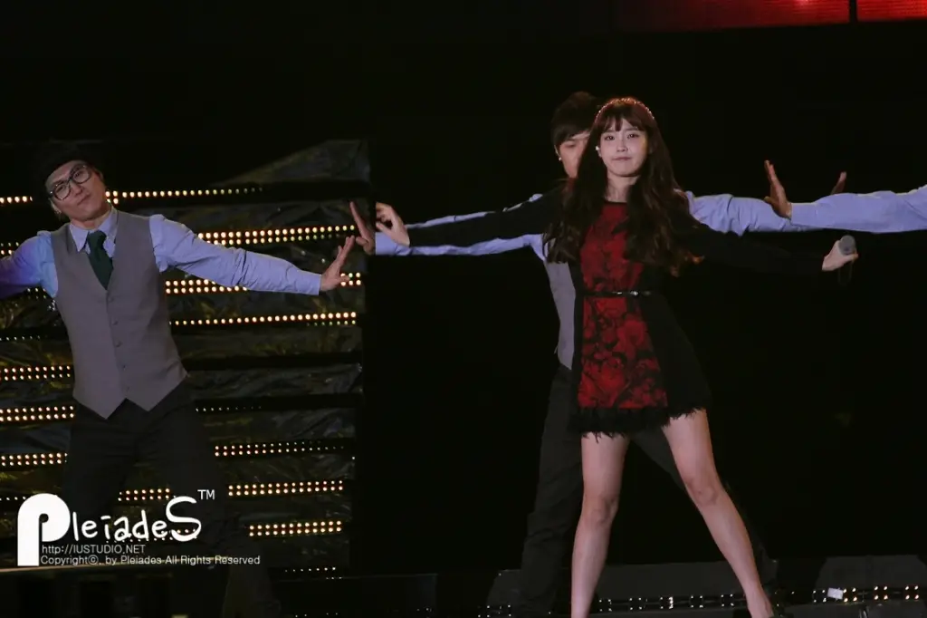 아이유 직찍 :: 121026 부산불꽃축제 현대자동차 The Brilliant Concert