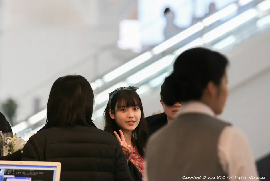 아이유 직찍 :: 130227 하네다 공항 출국 by STC