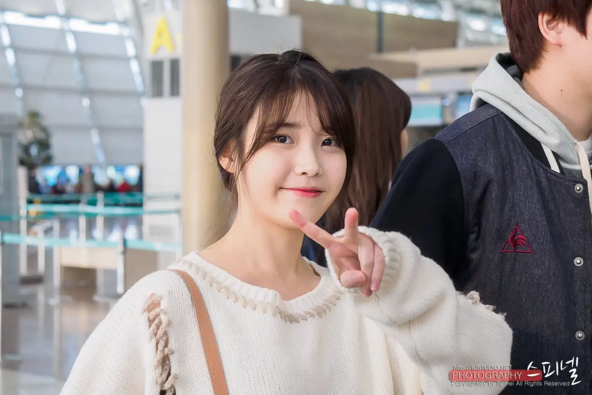 아이유 직찍 - 140322 홍콩팬미팅 인천공항 출국 by 스피넬