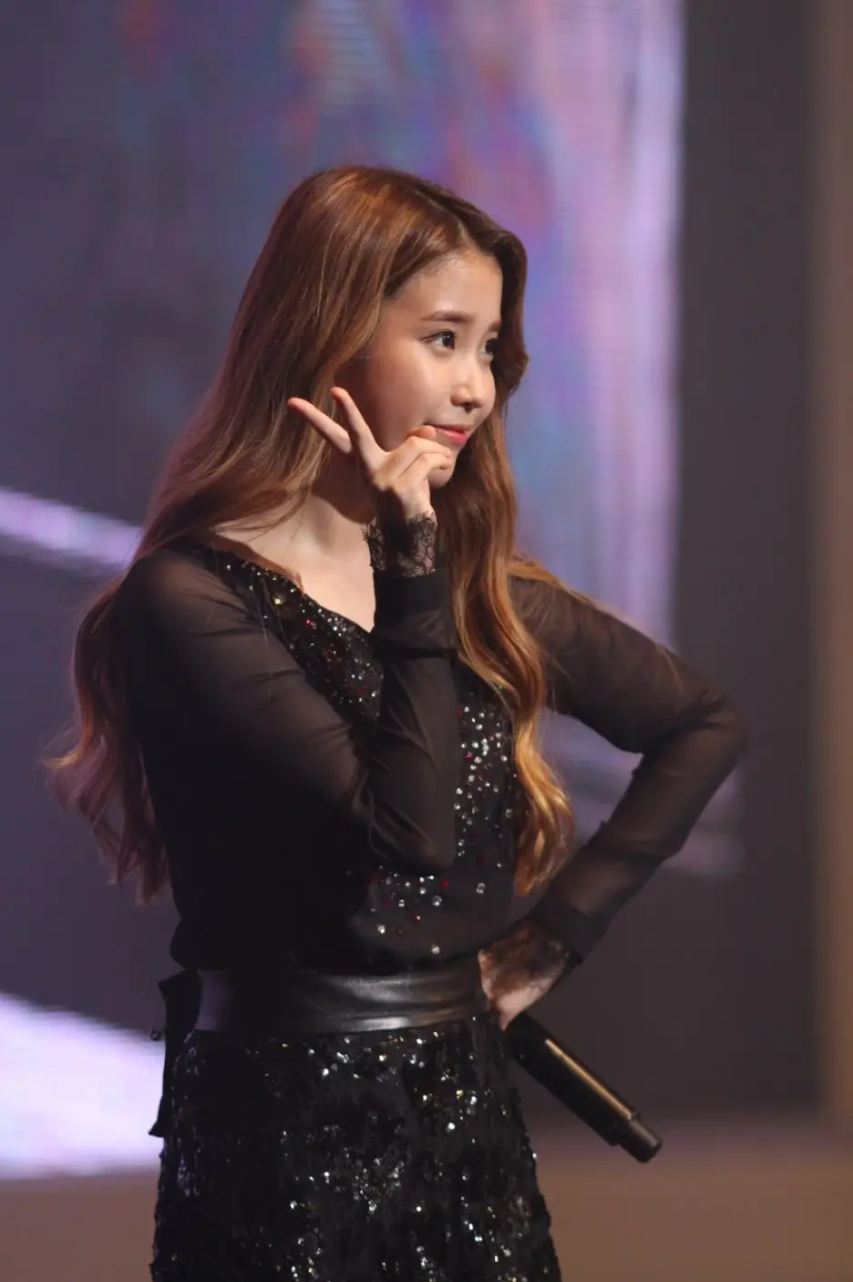 131010 아이유 쇼케이스 무대 직찍 by 오돌체비소 etc