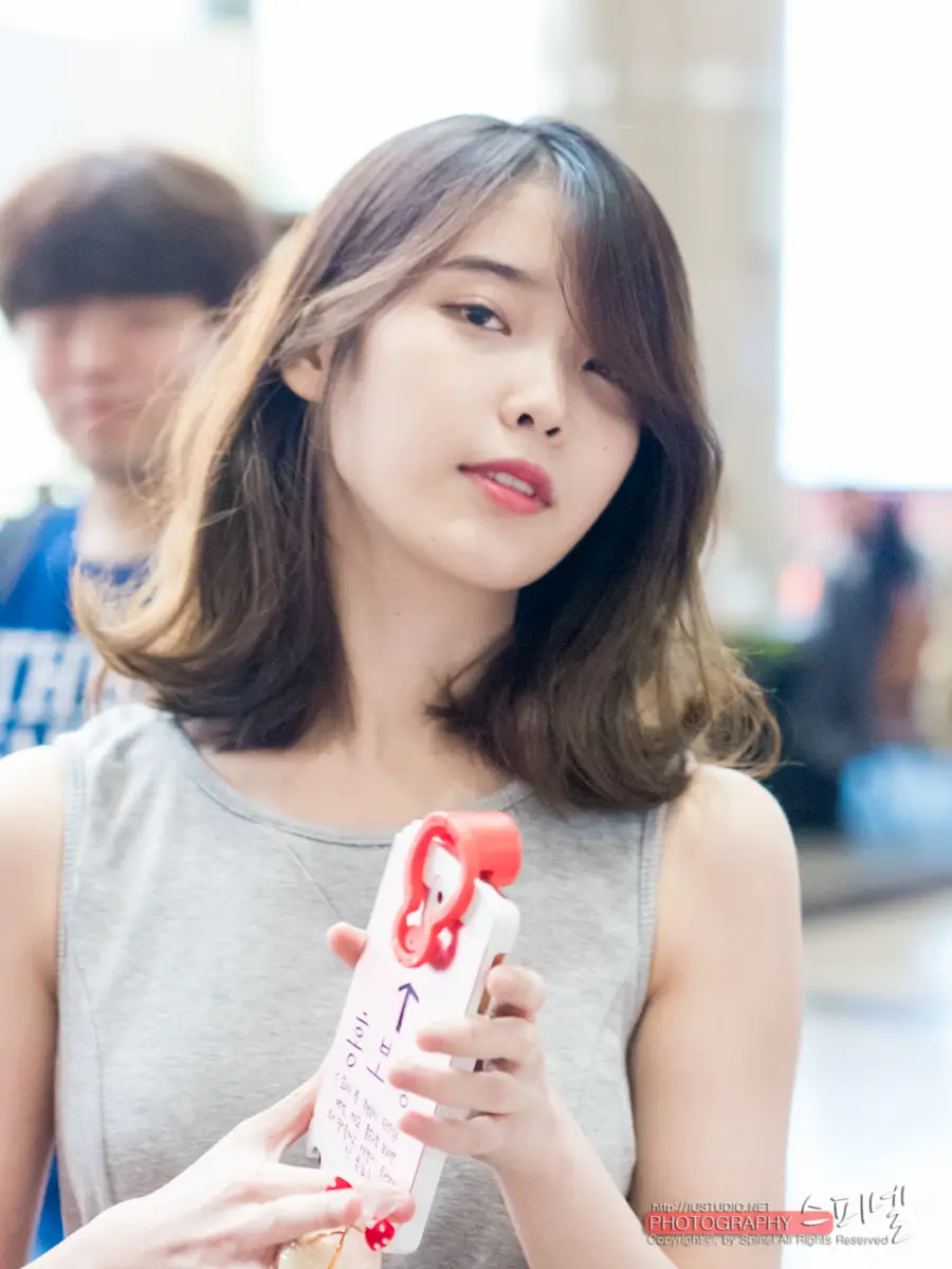 아이유 직찍 - 140613 김포공항 출국 by 스피넬