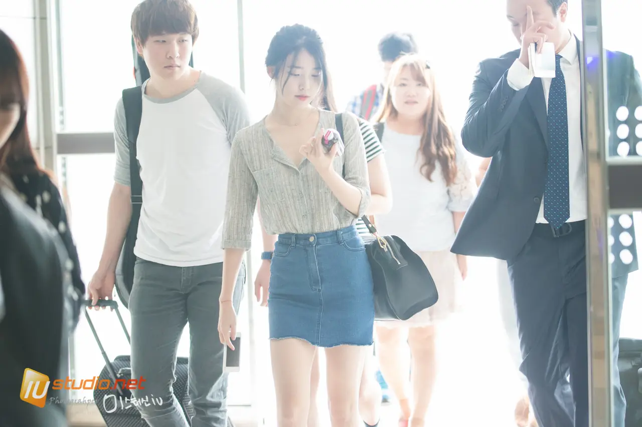 140718. 아이유 김포공항 출국 직찍 by 미스터신iu