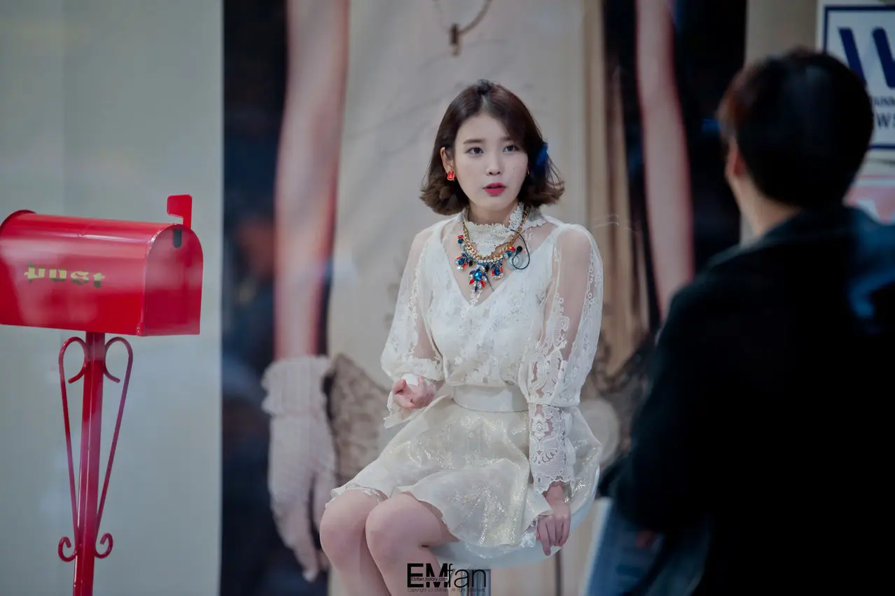 131031 엠카 오픈스튜디오 아이유 직찍 by EM팬