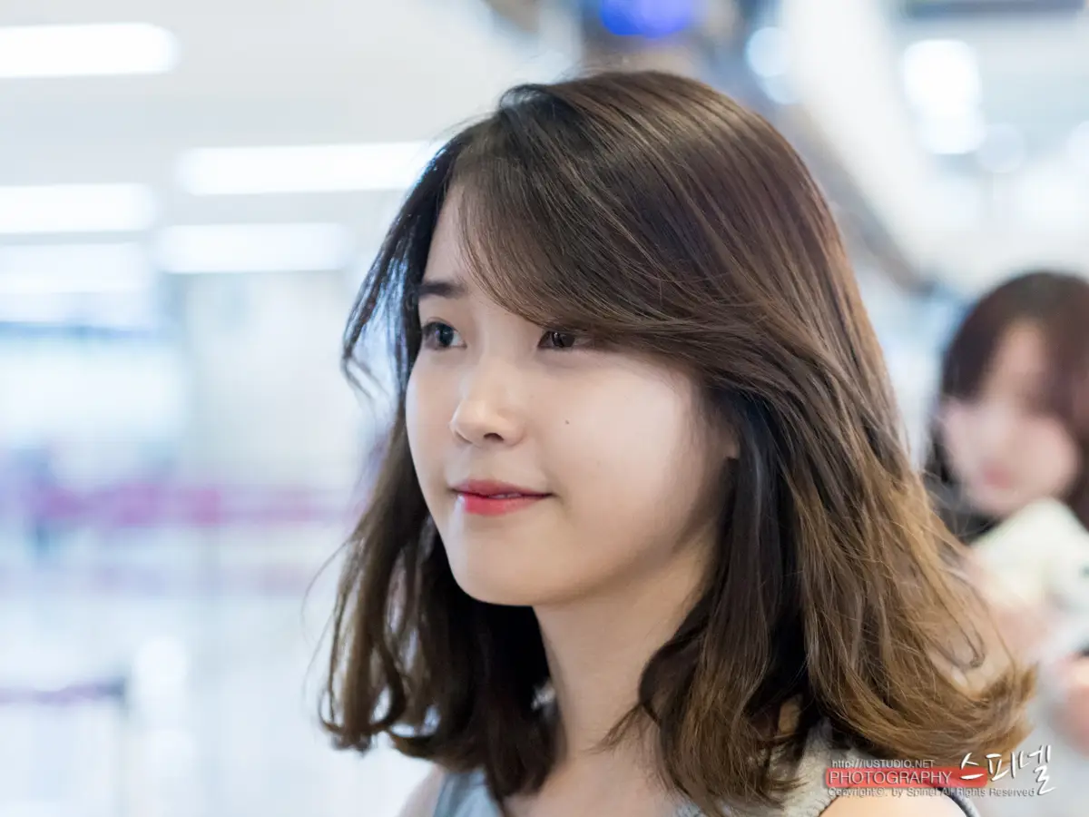 아이유 직찍 - 140613 김포공항 출국 by 스피넬