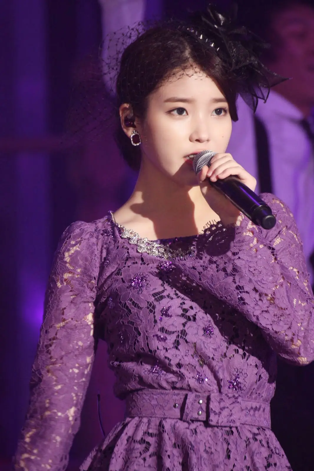 IU - The Red Shoes~♬ - 131105 Simply Kpop