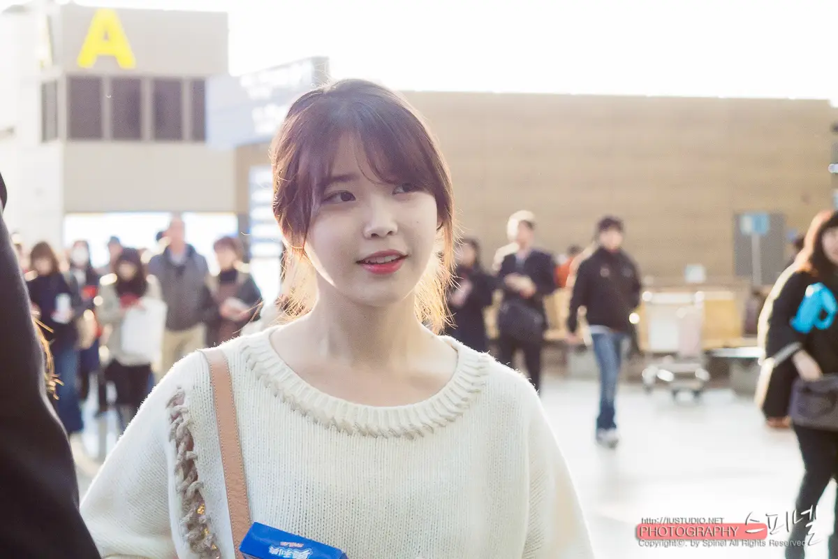 아이유 직찍 - 140322 홍콩팬미팅 인천공항 출국 by 스피넬