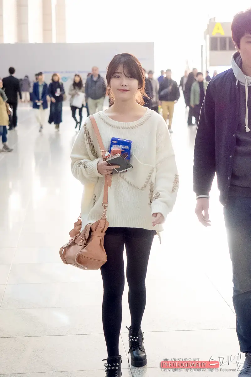 아이유 직찍 - 140322 홍콩팬미팅 인천공항 출국 by 스피넬