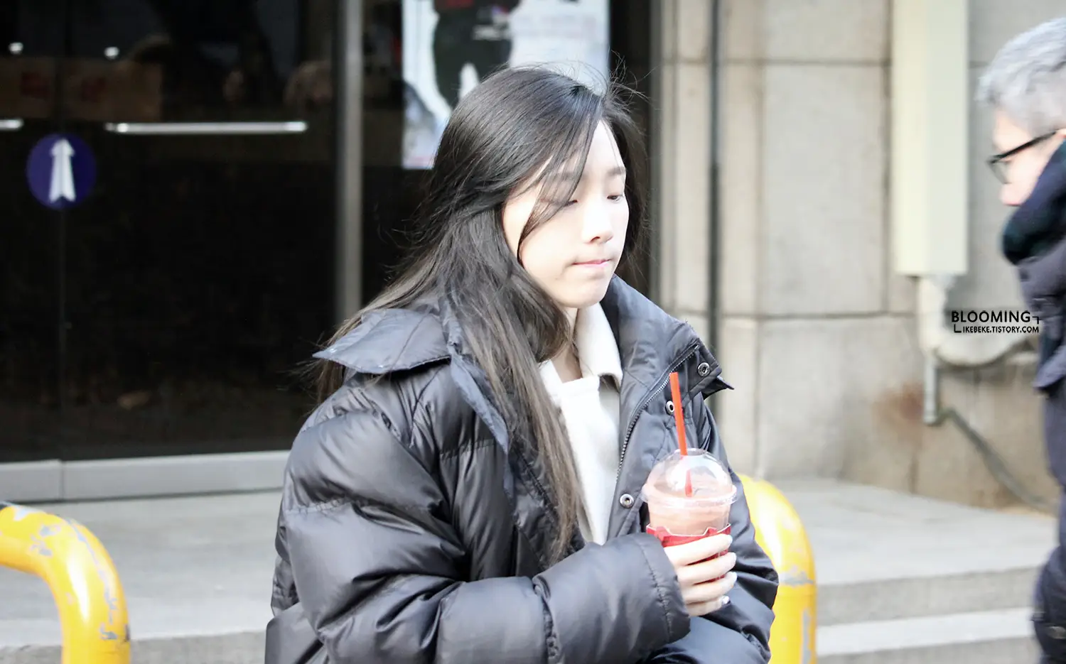 141219 뮤뱅 출근 태연 직찍 by BLOOMING