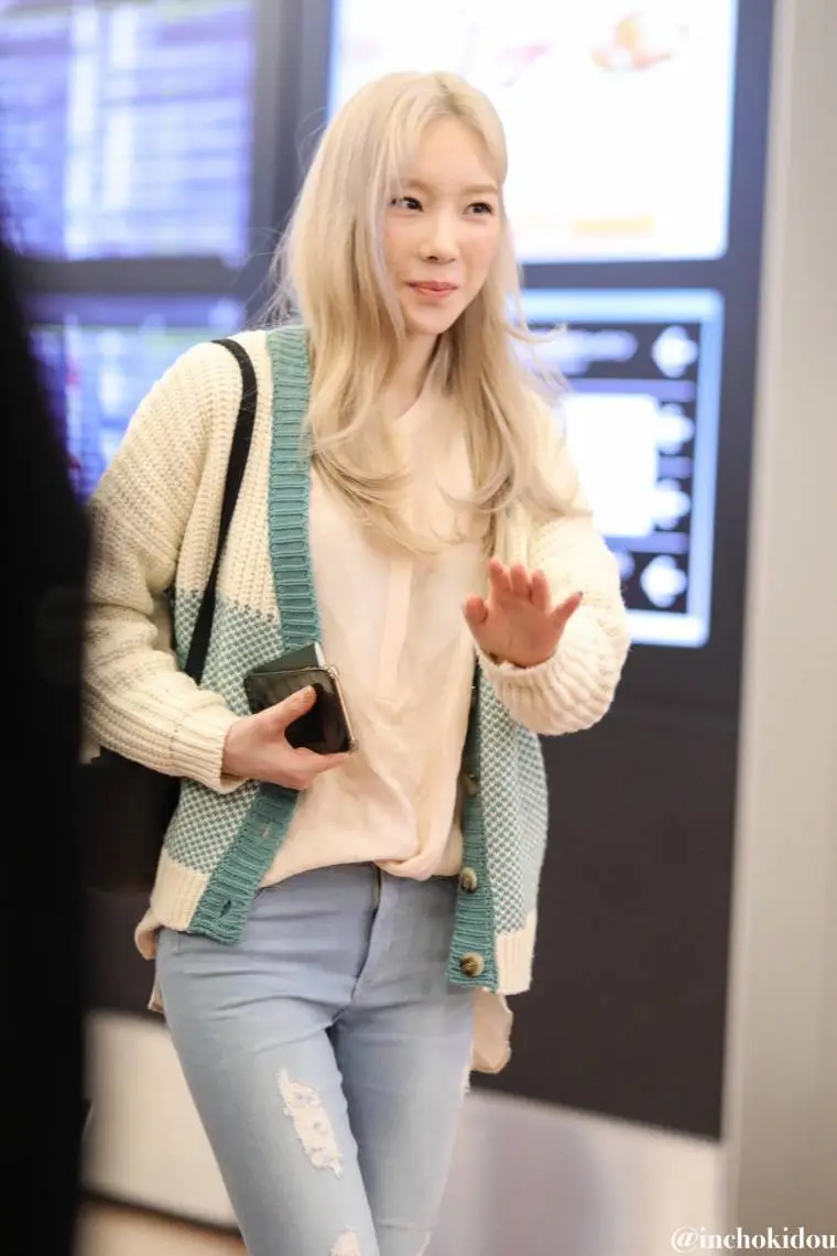 출국하는 태연 (소녀시대) - 190508