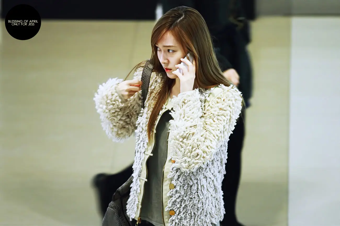 SNSD_Jessica :: 121105 김포공항 직찍