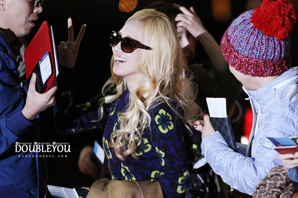 효연(SNSD) 직찍 @ 121109 인천공항 출국 by DOUBLEYOU