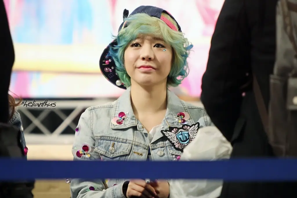 써니(Sunny) 직찍 @ 130126 영등포 팬사인회 by helianthus