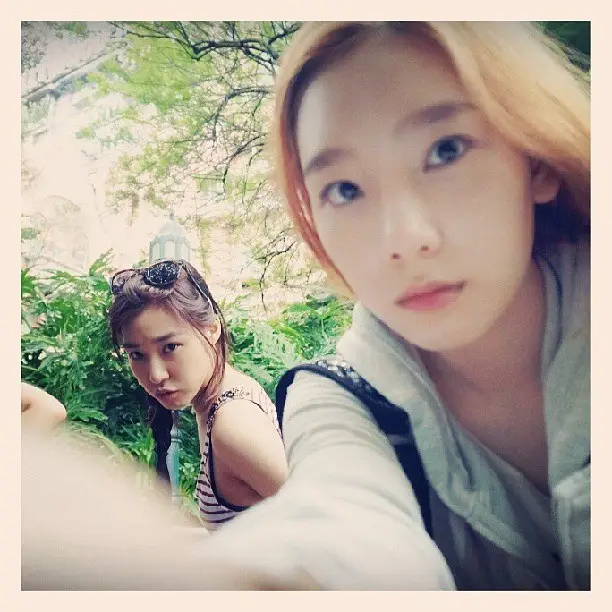 130624 태연 인스타그램 :: 미국칭구랑☺ #자연인