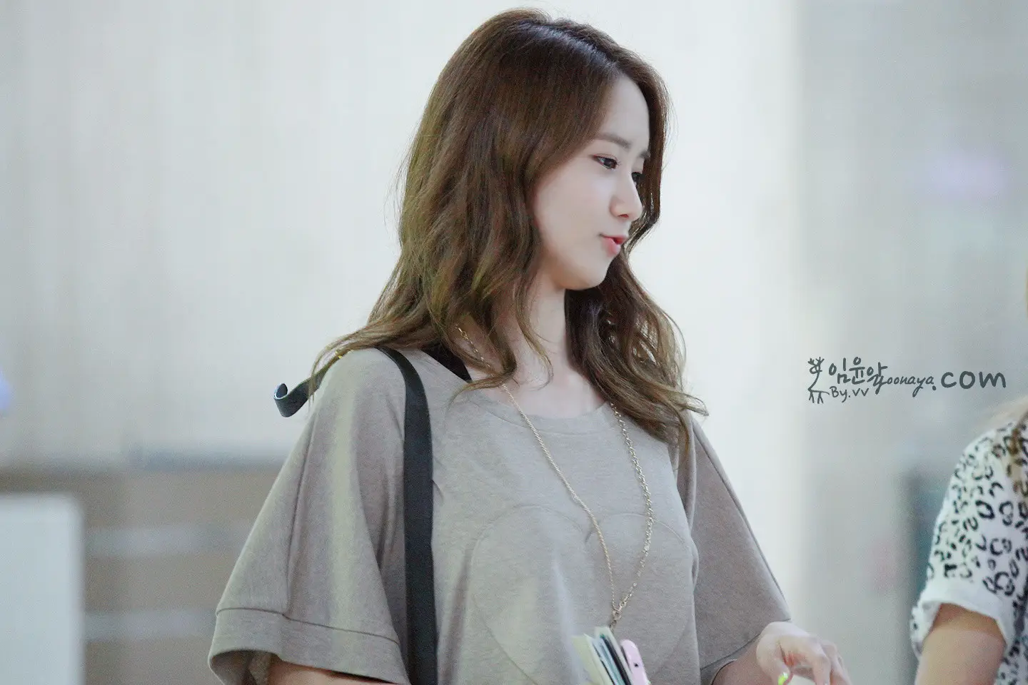 윤아 직찍 :: 130620 김포공항 입국 by 윤아야닷컴 vv