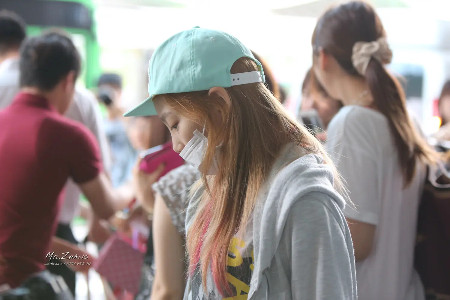 130717 김포공항 입국 태연,서현 by Mr. Zhang