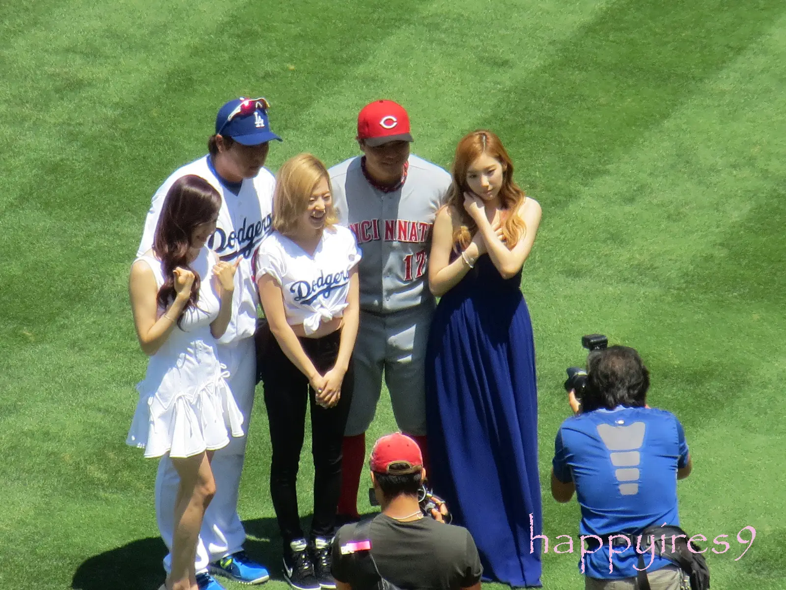 130728 LA 다저스 한국의 날 행사 태연 by RageX, happyires9, superdog