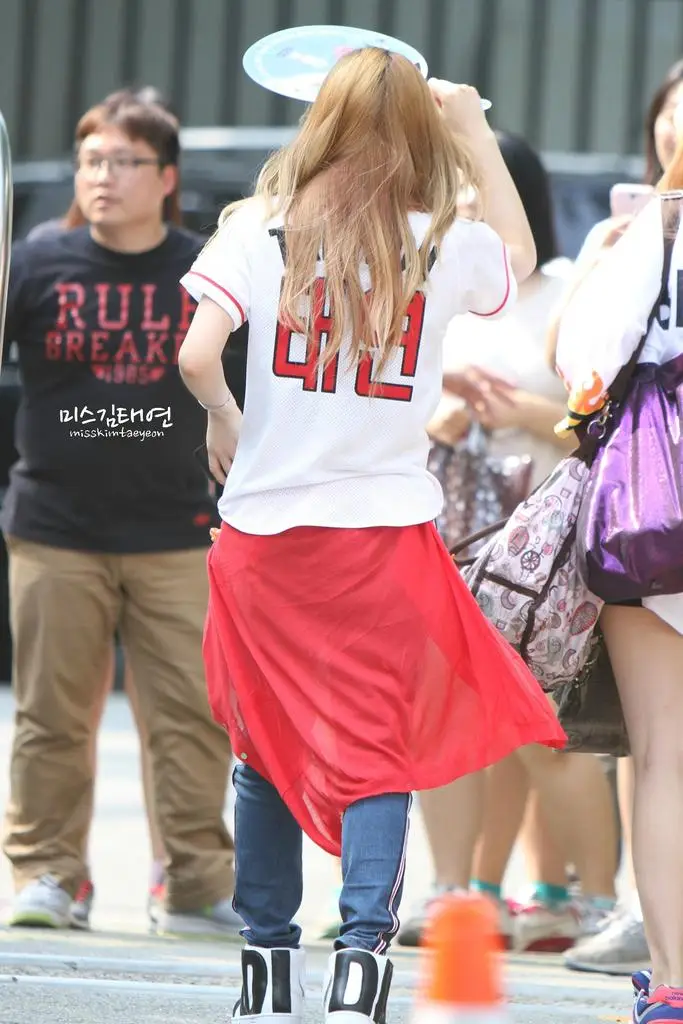 130705 KBS 뮤직뱅크 출퇴근길 태연 by Oh-TaeNy Ceci, Mr. Zhang, nakus32, 별가루, SamYang