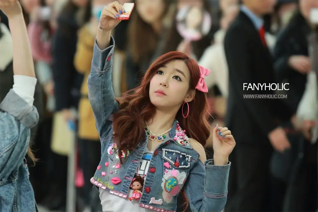 티파니(Tiffany) 직찍 ::  130126 영등포 핫트랙스 사인회 by fanyholic