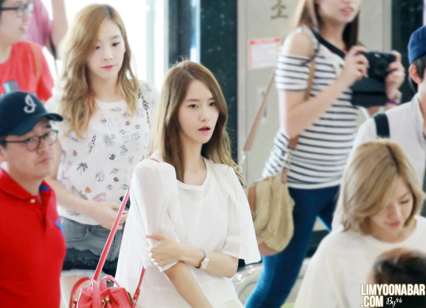 130628 김포공항 출국 윤아 by Cutting Shutter, Limyoonabar