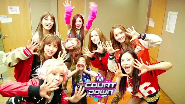 소녀시대(SNSD) - 130103 엠카 대기실 [part.2]