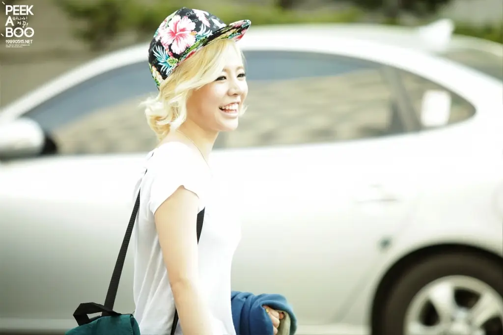 써니(Sunny) 직찍 @ 130517 뮤직뱅크 출.퇴근 by Come Closer, Peek-A-Boo!