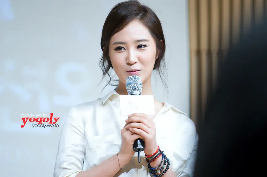 유리(Yuri.SNSD) 직찍 :: 120403 SBS 패션왕 본방사수 이벤트