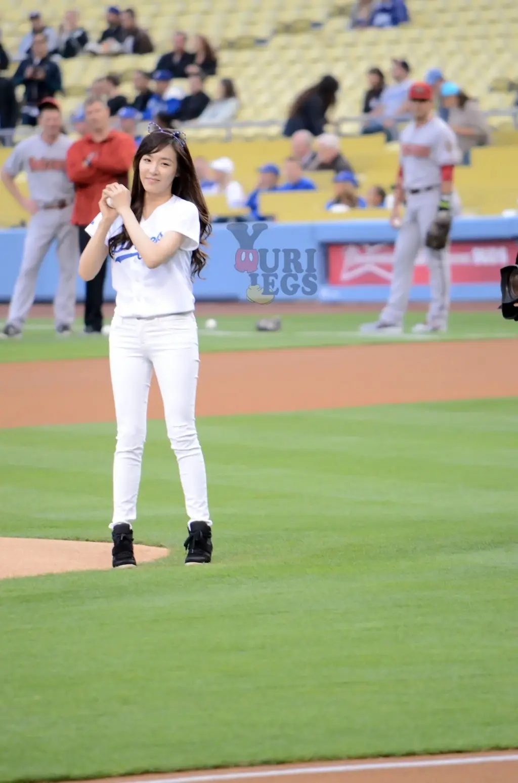 티파니(Tiffany) 직찍 :: 130507 LA다저스 시구