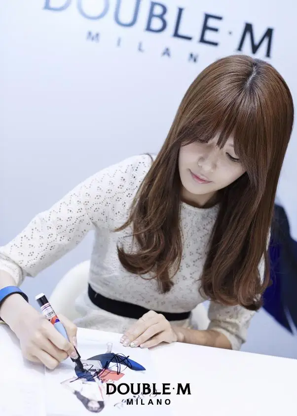 수영(SNSD) Double-M 팬사인 이벤트 (Sooyoung Double-M fansign event)