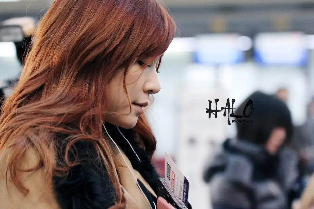 SNSD_Tiffany @ 121122 인천공항 출국 by HALO