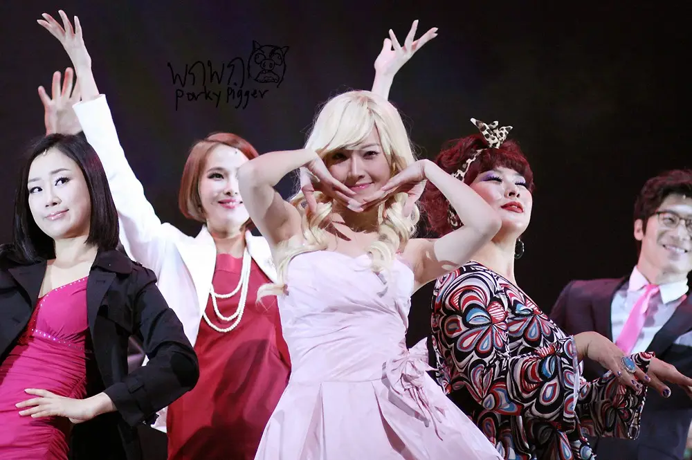 Jessica(SNSD) - 121130 Legally Blonde The Musical by porkypigger