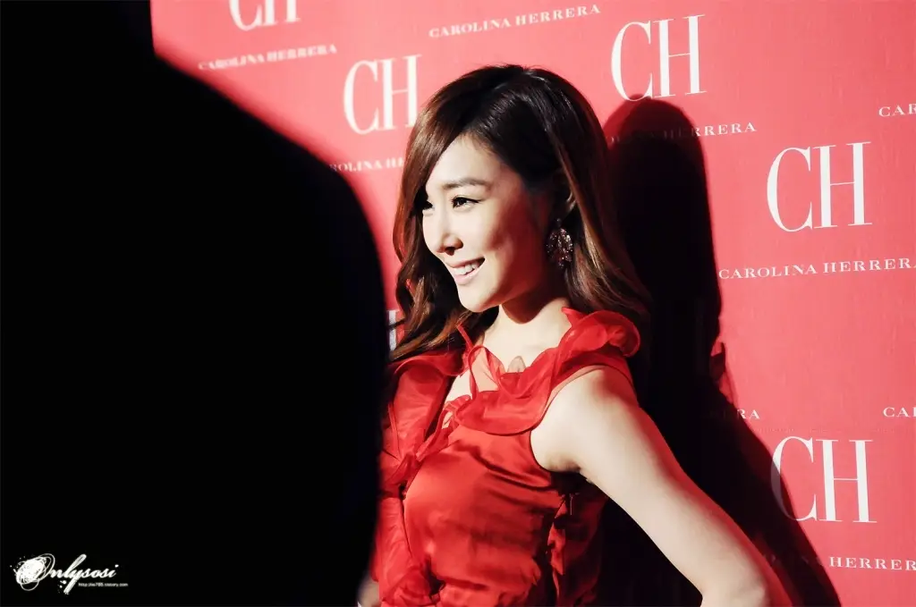 [Other] SNSD_티파니 직찍 @ 121031 CH 캐롤리나 헤레라 행사