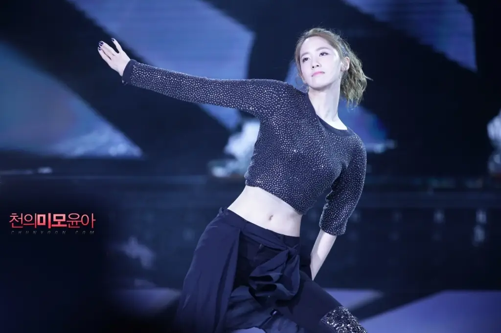 윤아(SNSD) @ 121124 SMTOWN LIVE in Singapore by 천의미모윤아