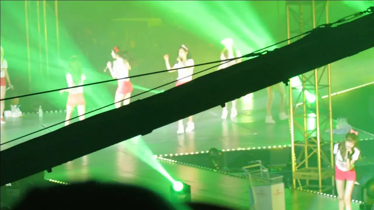 [Fancam] 130609 SNSD Girls&Pease concert:Twinkle