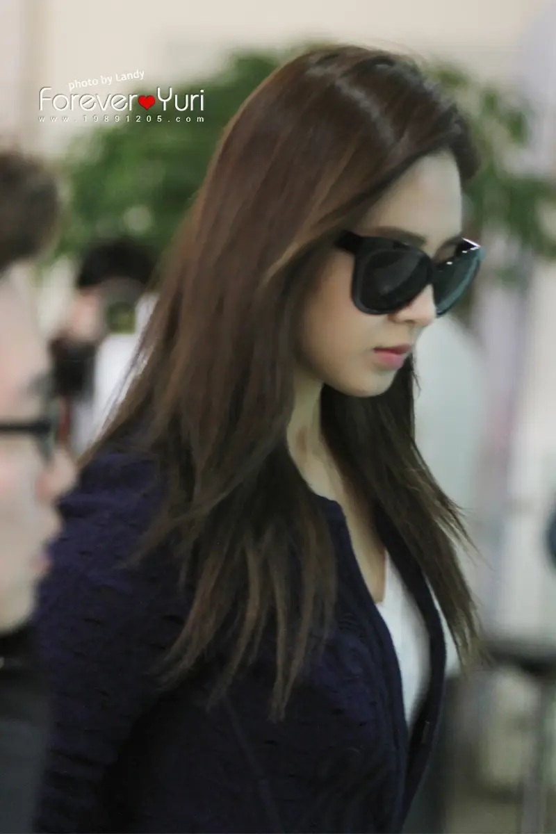 유리(Yuri.SNSD) 직찍 :: 130416 김포공항 출국 by FLY, natalie