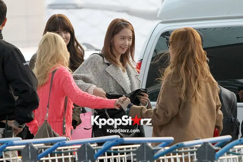 [16pics] SNSD_Jessica 121122 인천공항 by Kpopstarz.com