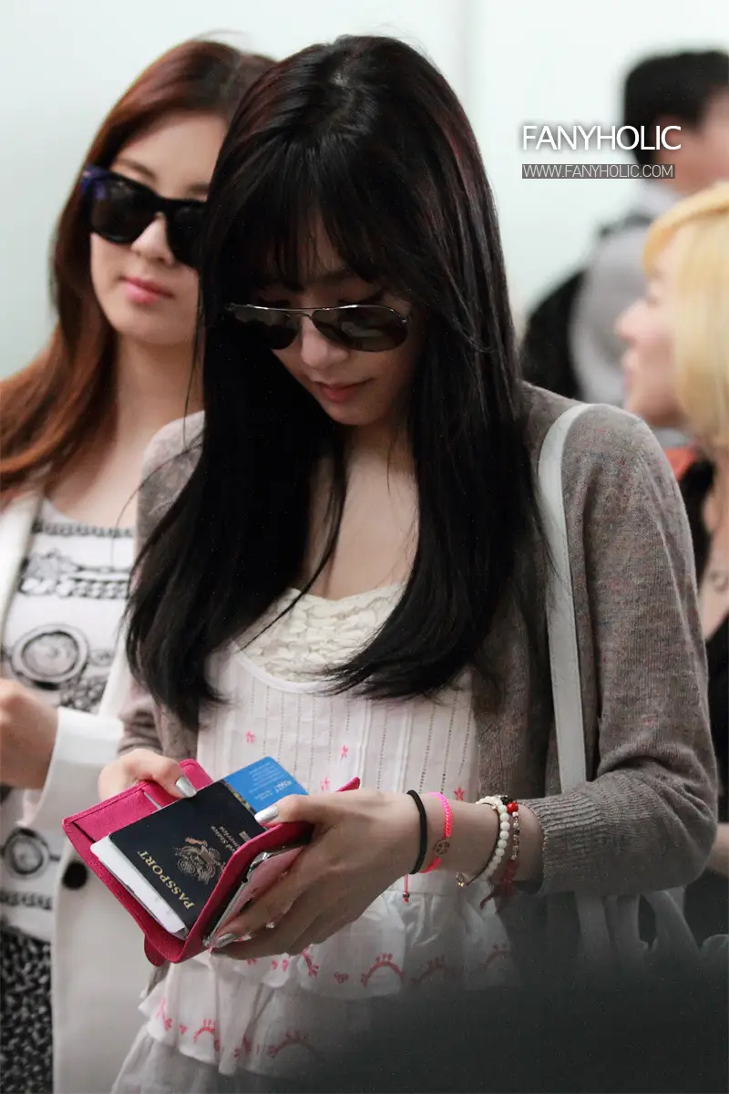 티파니(Tiffany) 직찍 - 130329 인천공항 출국 by fanyholic