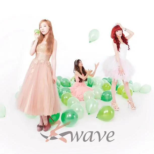 태티서의 한류 매거진 <K-WAVE> 비하인드 화보 업데이트