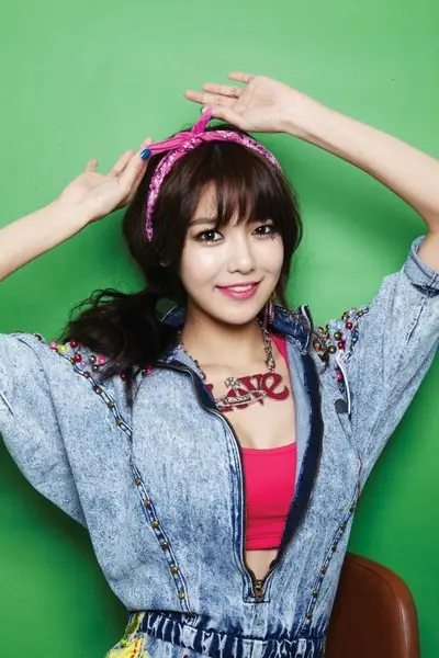 소녀시대 121224 네이버 라인에 올라온 I Got A Boy Teaser.jpg