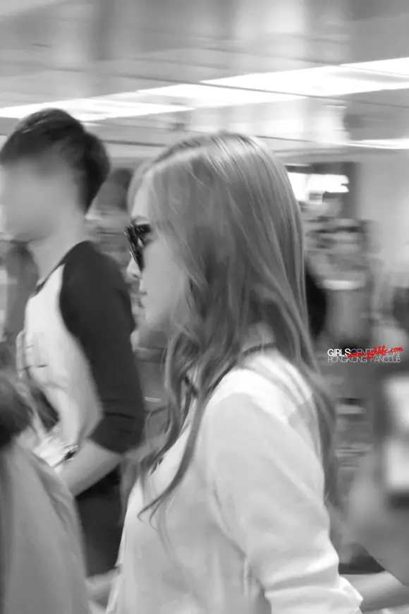 제시카(Jessica) 직찍 - 130526 타오위안 공항 입국 by @GGHKFC